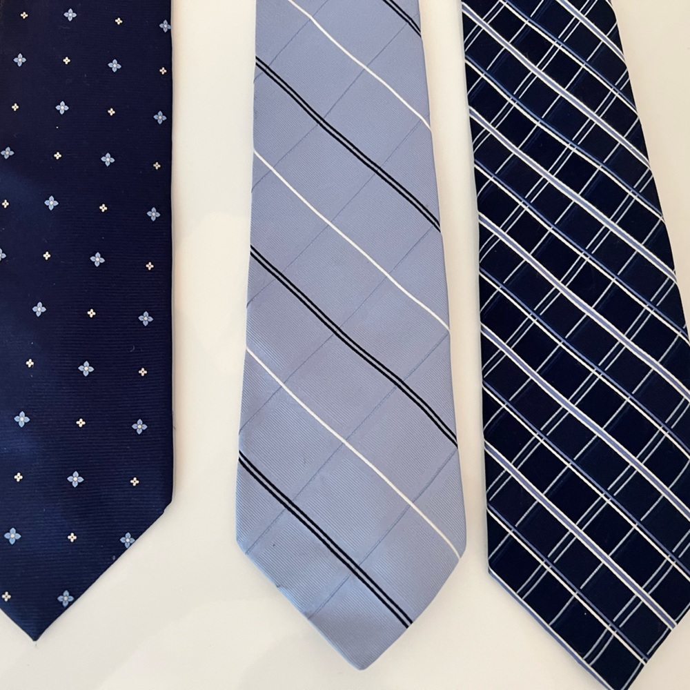 Men’s assorted ties like new qty 3